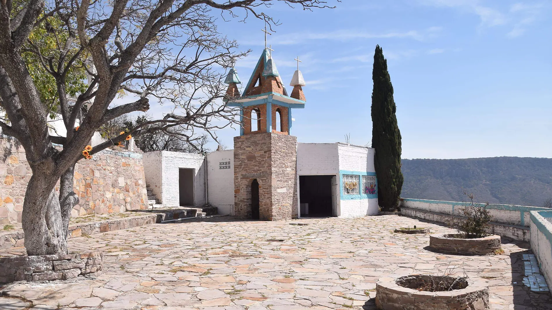 F CARMONA TEMPLO  DE LA SIERRA (2)